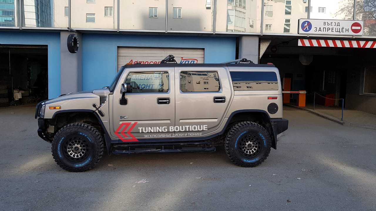 HUMMER H2 на 17" дисках Black Rhino Madness фото 1